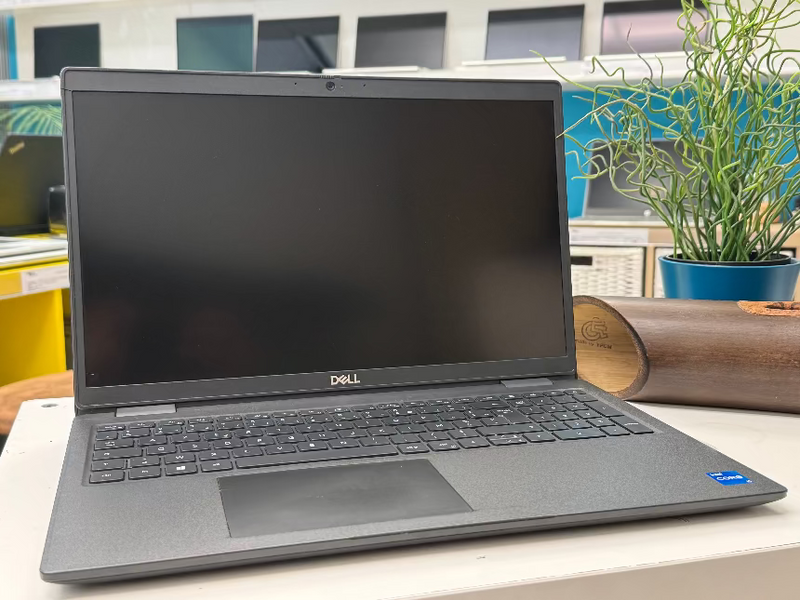Dell Latitude 3520